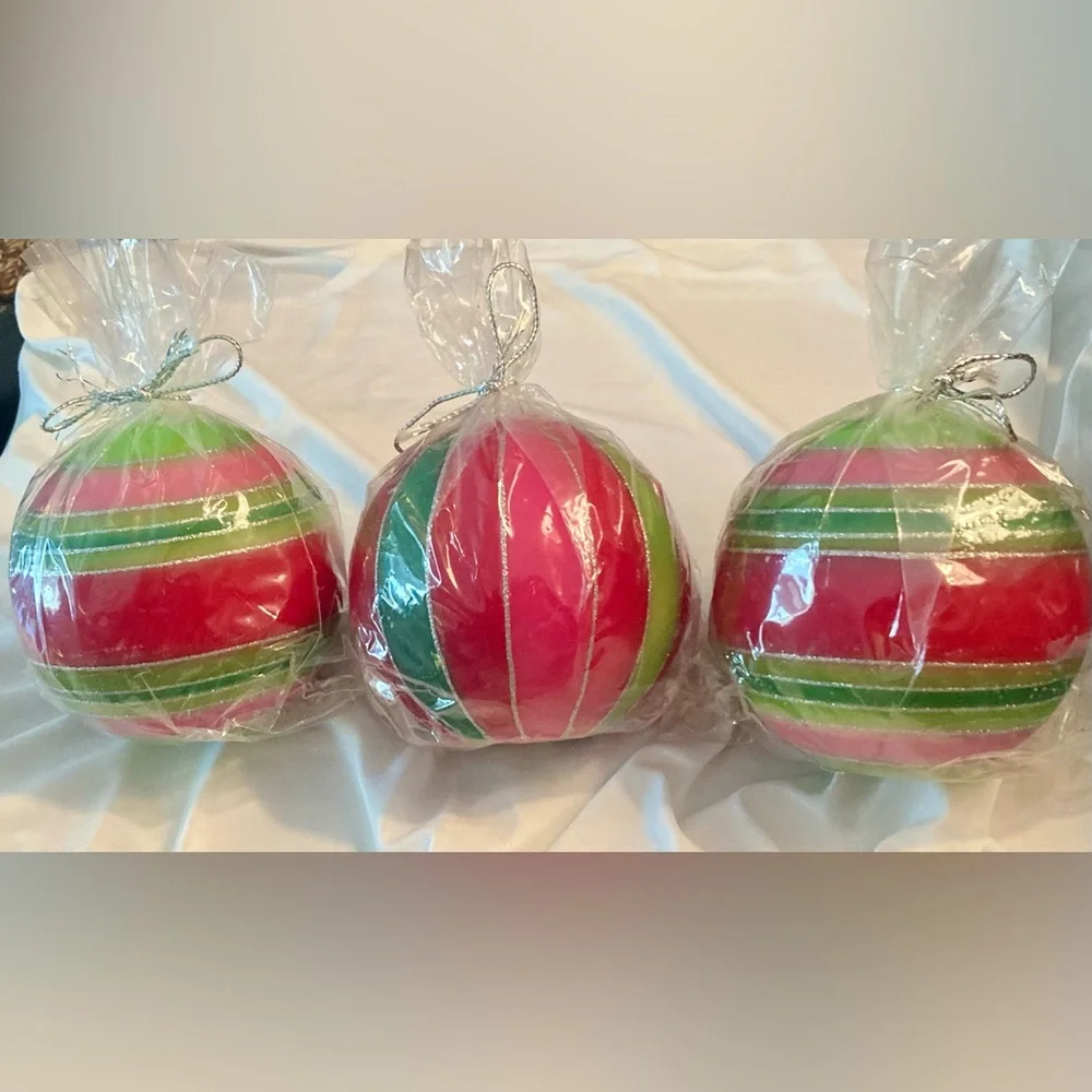 NWT Talbots Festive Gold Striped Holiday Unscented Wax Candles Set of 3